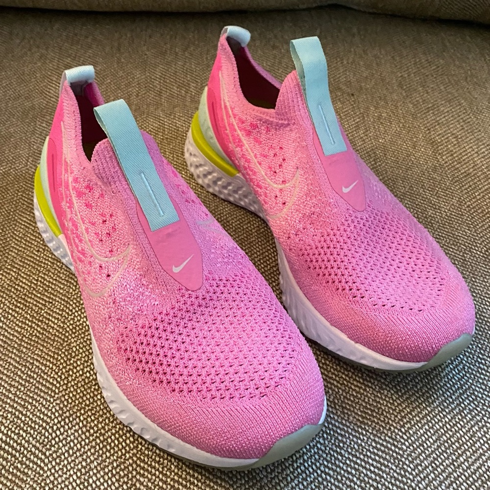 New without box Nike Epic React Womens running shoes size 7